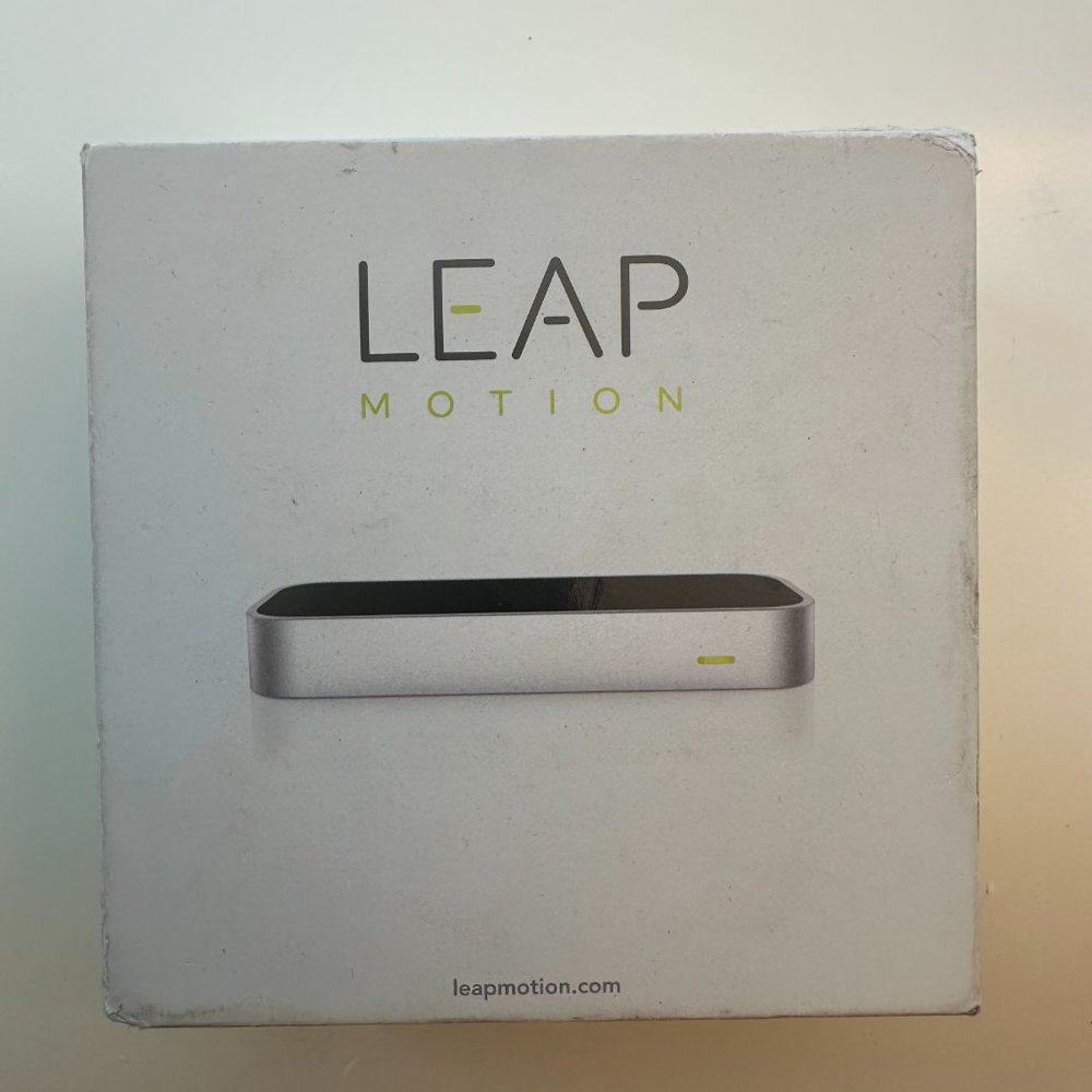 Leap Motion LM-010 Controller - Silver (Used)